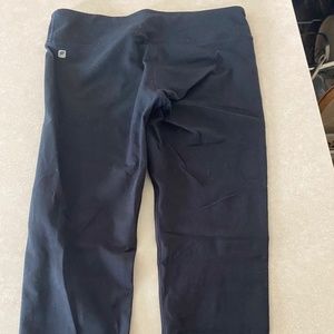 Black workout capris